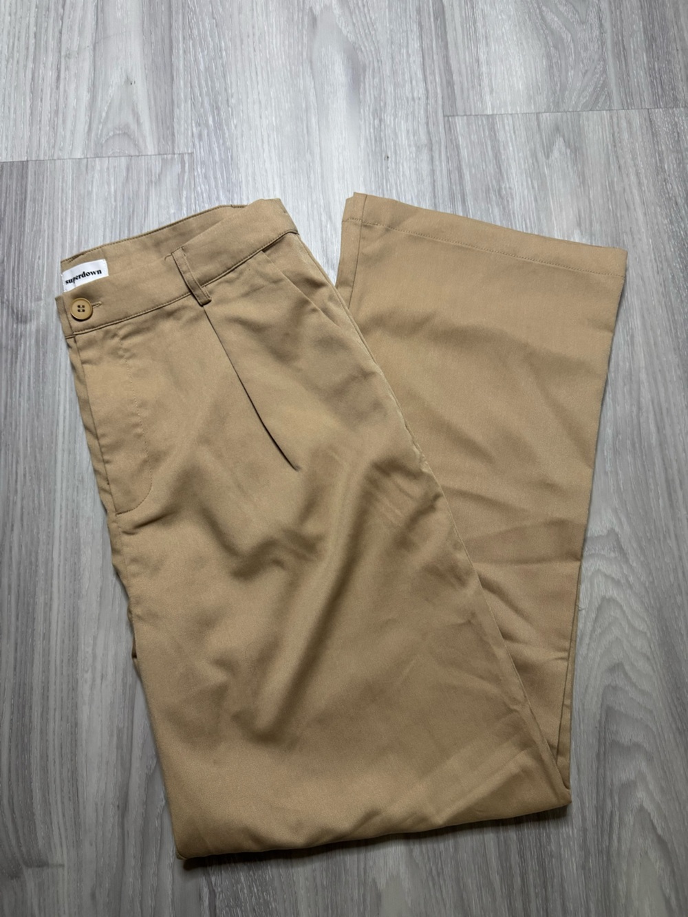 SUPERDOWN | Vivian Straight Leg Trouser Pant | Tan Khaki | Size M - Picture 4 of 12